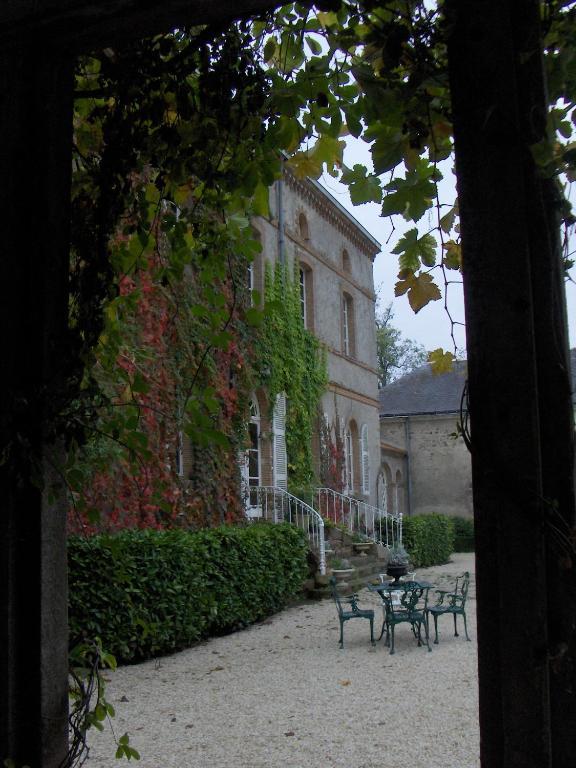 Chateau De L'Oiseliniere Bed & Breakfast Gorges  Exterior photo
